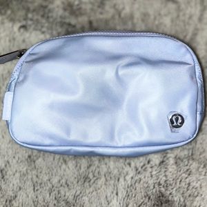 NWT Lululemon Everywhere Belt Bag in Pastel Blue. 1L